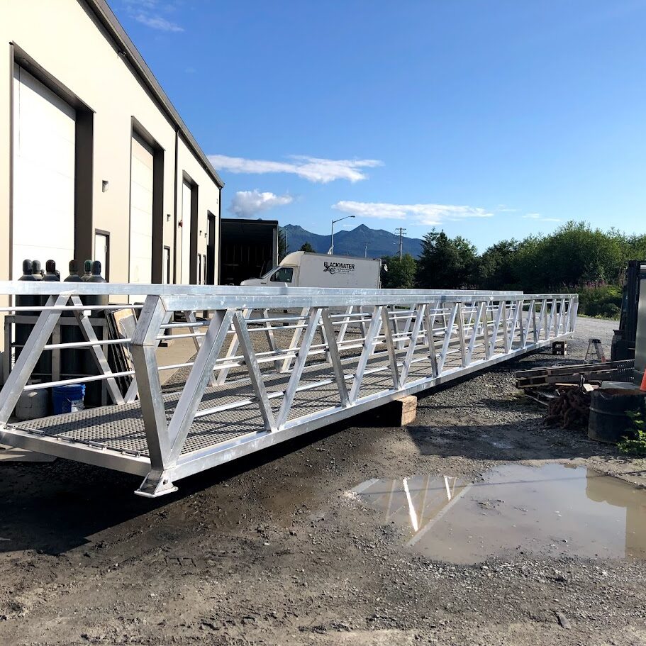 80 ft gangway with bottom pads 80 ft gangway with bottom pads